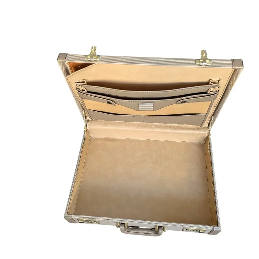 Vintage 1960/1970s Leather Briefcase w Combo lock